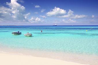 Formentera verfügt - nicht nur laut der Reise-Community Tripadvisor - über einen der schönsten Strände der Welt.